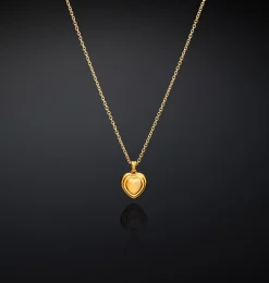 BOLD PENDANT NECKLACE