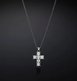 CLASSIC CROSS PENDANT NECKLACE