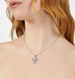 CLASSIC CROSS PENDANT NECKLACE