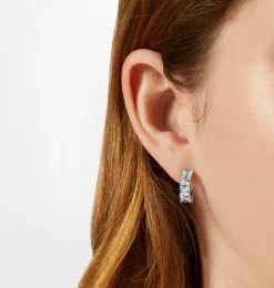 CLASSIC SMALL HOOP EARRINGS