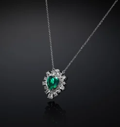 EMERALD HEART PENDANT NECKLACE