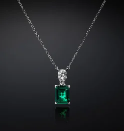 EMERALD PENDANT NECKLACE