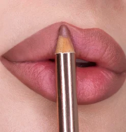 LIP KIT - KISS ESSENTIAL 09